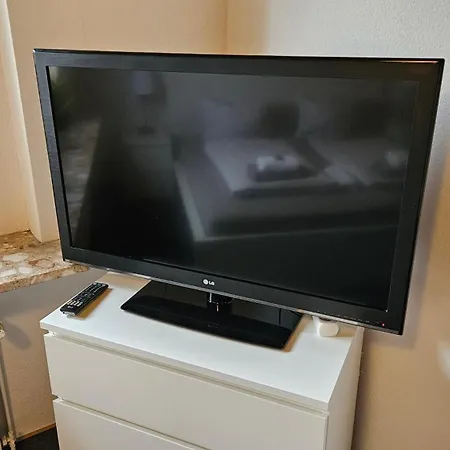 Dorfkrug - Günstige Altbauzimmer Am Oland